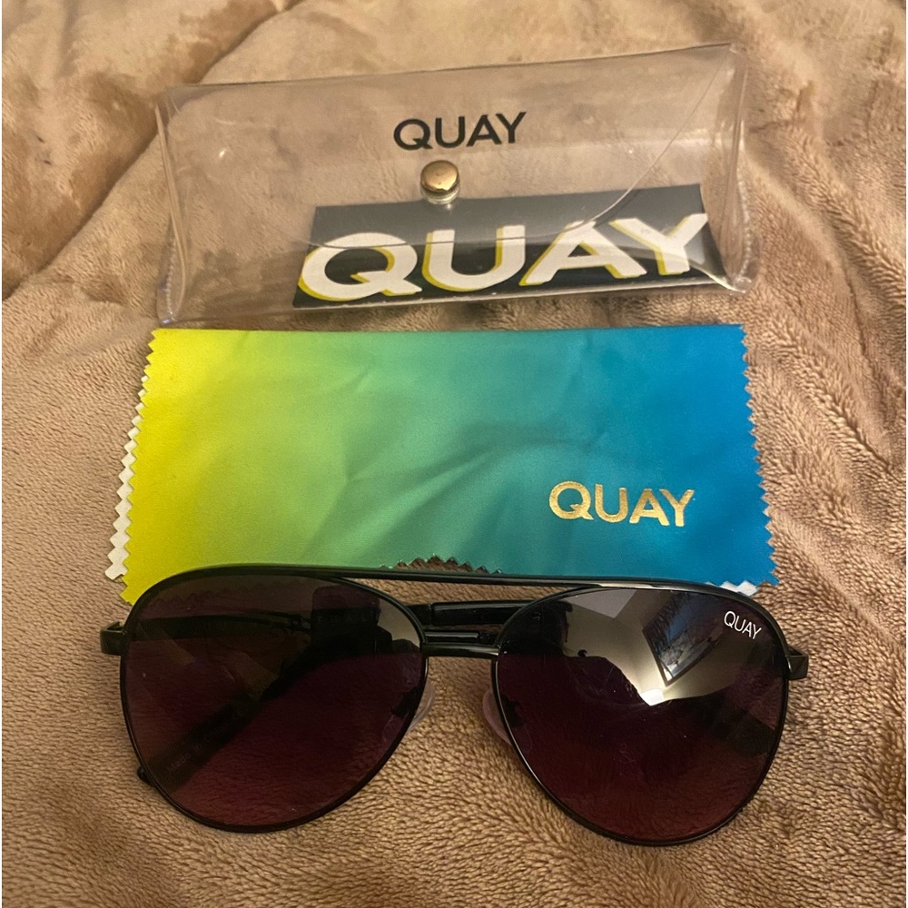 Quay Vivienne Mini Sunglasses
